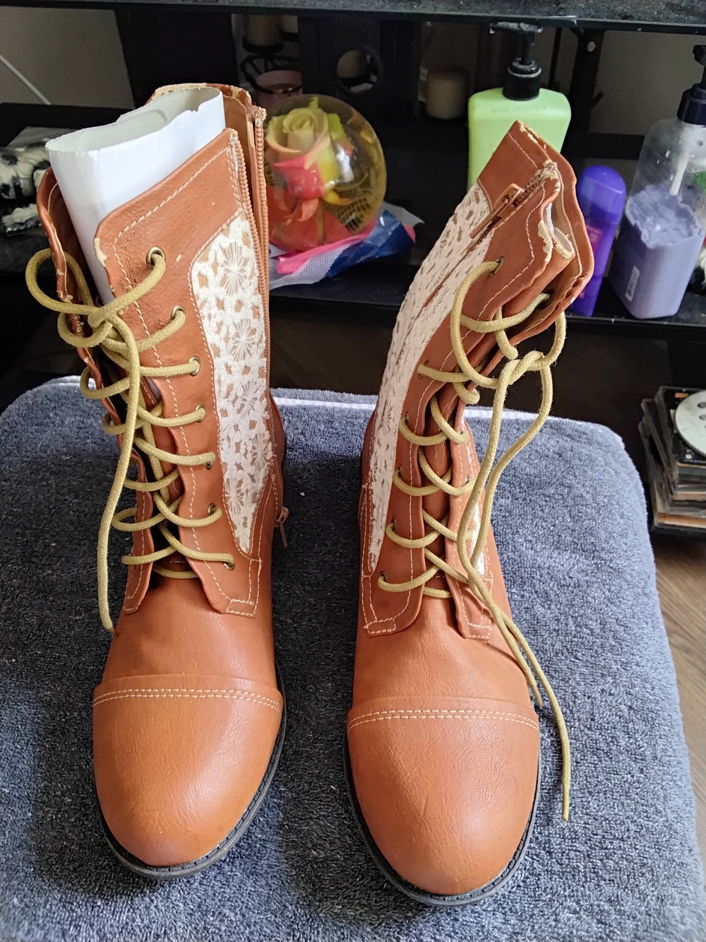 JustFab Nenna Tan Lace Crochet Combat Boots Size 8.5